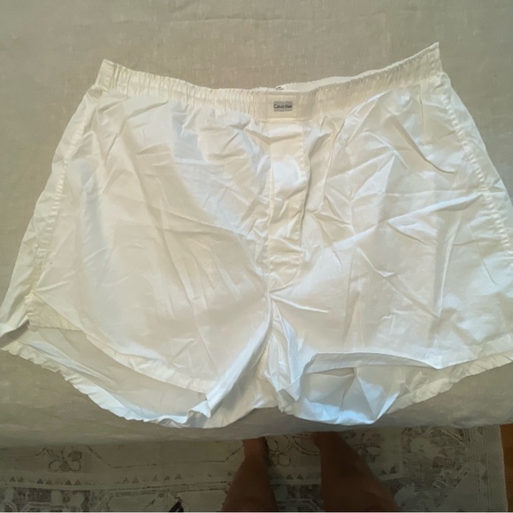 3 pair of never worn Calvin Klein boxer shorts. - Picture 5 of 6